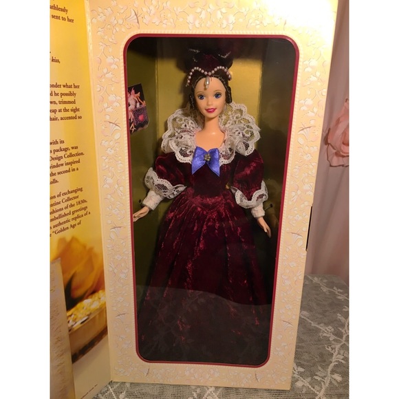 Vintage Hallmark 1996 Sentimental Valentine Barbie - Picture 2 of 5